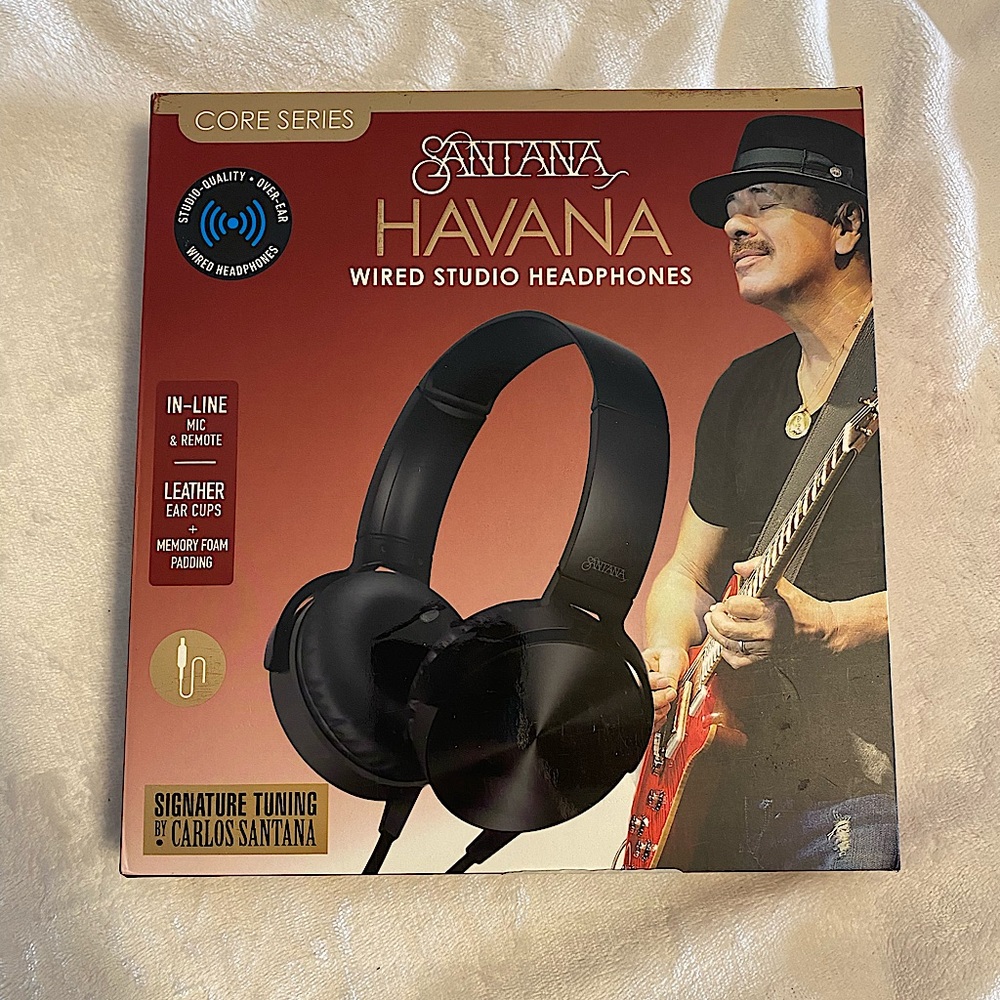 Wired Studio Headphones Santana